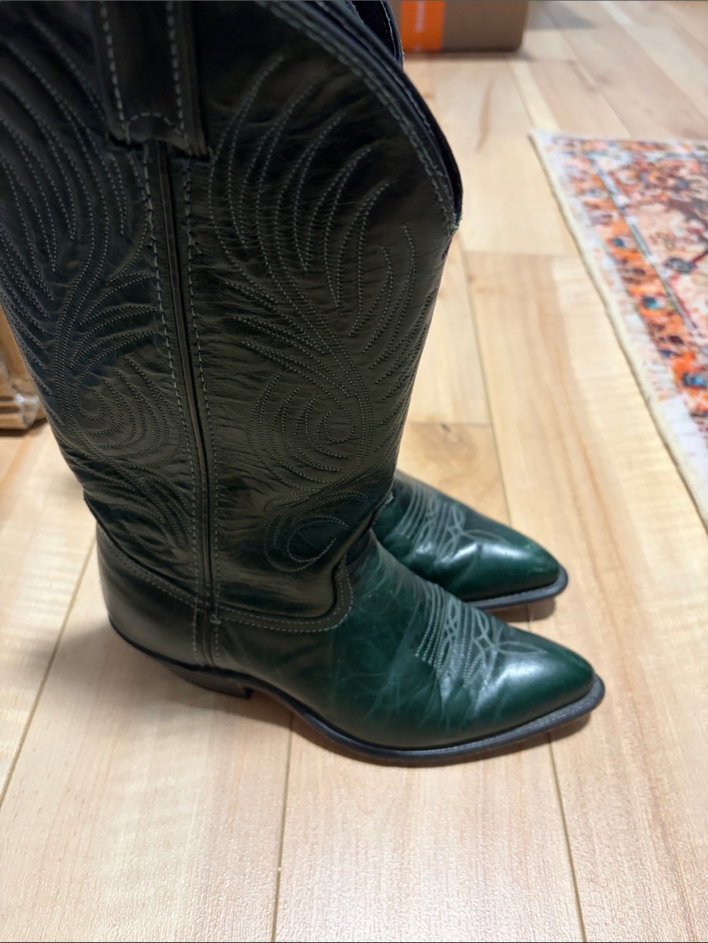 Women's Dark Green Western Cowboy Boots - Picture 3 of 5